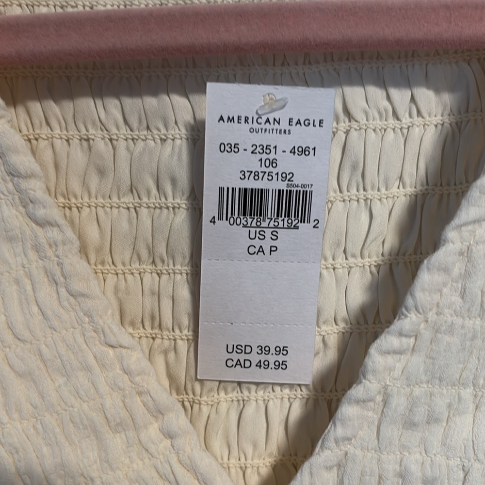 NWT American Eagle Smocked Top - Picture 3 of 6